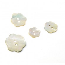2 flower thin mother-of-pearl button holes