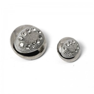  metal effect button with particular rhinestones